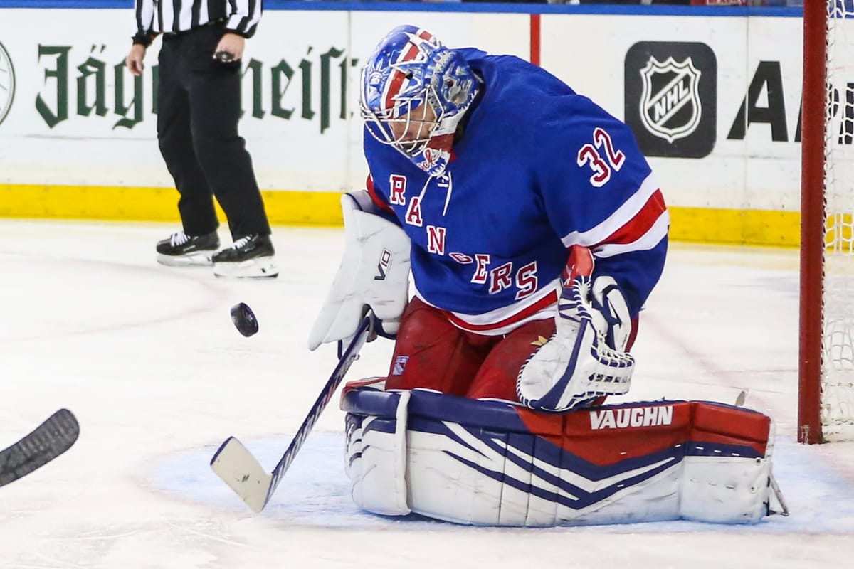 Rangers Sign Jonathan Quick to One-Year Extension