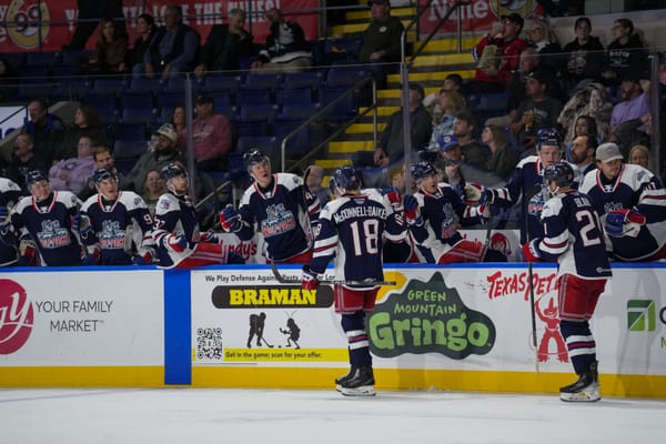 Wolf Pack Bounce Back, Trounce Thunderbirds 6-3